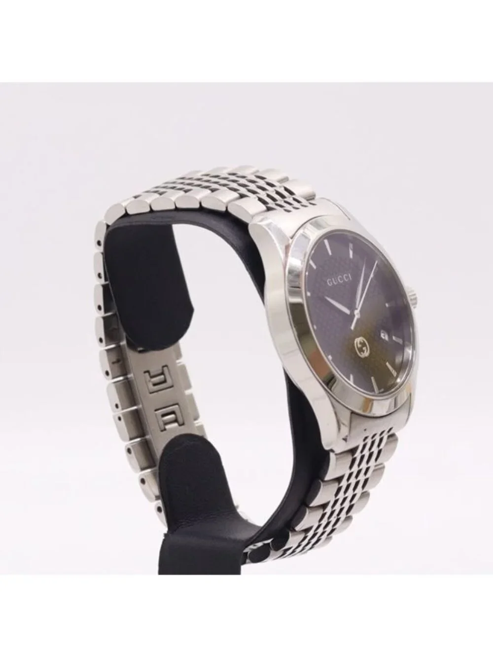 Gucci 126.4 Quartz Date Black Dial Watch